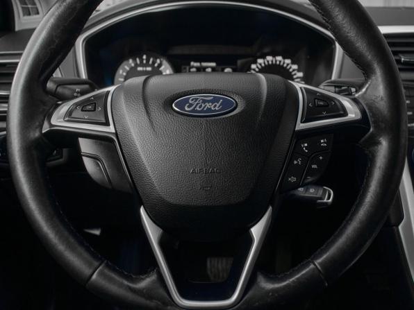 Ford Mondeo V с пробегом 2017 года, цена 1 620 000 рублей, 132379 км, седан, Автокод Объявления