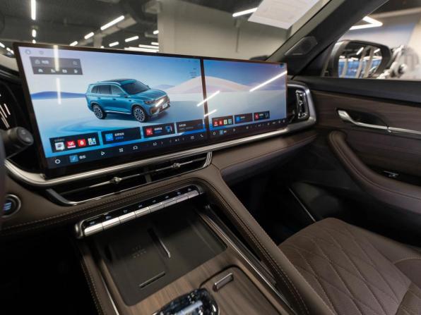 Geely Monjaro I Рестайлинг 2 с пробегом 2025 года, цена 4 200 000 рублей, 22 км, внедорожник, Автокод Объявления