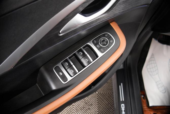 Omoda C5 I с пробегом 2022 года, цена 1 799 000 рублей, 62354 км, внедорожник, Автокод Объявления