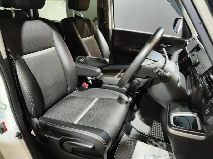 Honda Stepwgn V Рестайлинг Уфа  - изображение 14