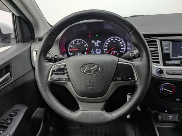 Hyundai Solaris II Рестайлинг с пробегом 2021 года, цена 1 585 000 рублей, 78605 км, седан, Автокод Объявления