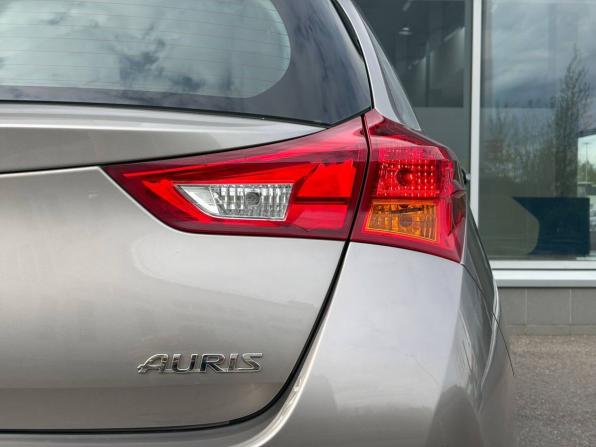 Toyota Auris II с пробегом 2013 года, цена 1 295 000 рублей, 90000 км, хэтчбек, Автокод Объявления