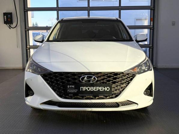 Hyundai Solaris II Рестайлинг с пробегом 2021 года, цена 1 600 000 рублей, 128800 км, седан, Автокод Объявления