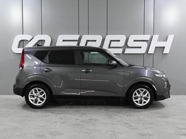 Kia Soul III Рестайлинг с пробегом 2022 года, цена 2 139 000 рублей, 47520 км, хэтчбек, Автокод Объявления