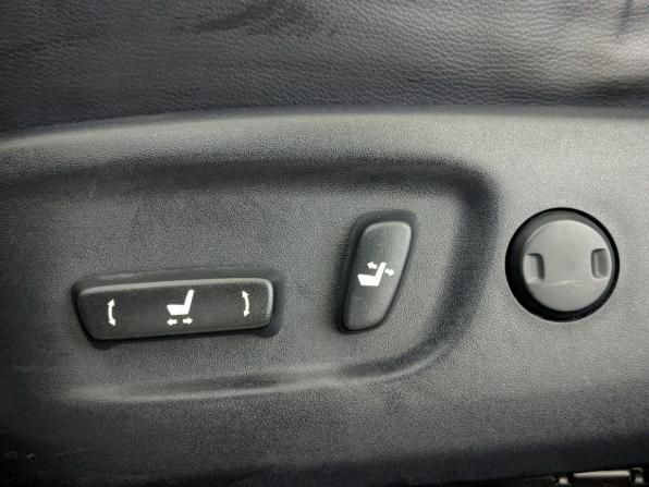 Toyota RAV4 IV (XA40) с пробегом 2015 года, цена 2 100 000 рублей, 136744 км, внедорожник, Автокод Объявления