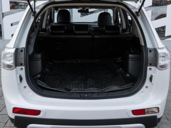 Mitsubishi Outlander III Рестайлинг с пробегом 2014 года, цена 1 353 000 рублей, 221279 км, внедорожник, Автокод Объявления