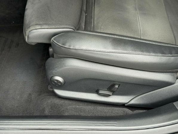 Mercedes-Benz E-Класс V (W213 S213 C238) с пробегом 2018 года, цена 3 790 000 рублей, 71745 км, седан, Автокод Объявления