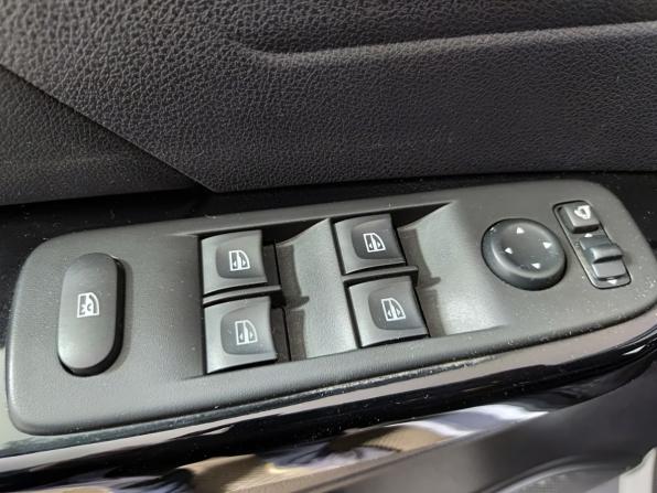 Renault Kaptur I Рестайлинг с пробегом 2021 года, цена 1 660 000 рублей, 90782 км, внедорожник, Автокод Объявления