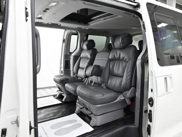 Hyundai Grand Starex I с пробегом 2011 года, цена 999 000 рублей, 156000 км, минивэн, Автокод Объявления