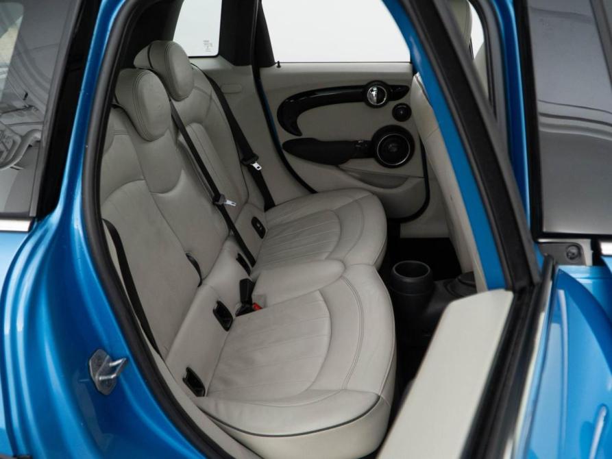 Mini Hatch III (F55/F56) Москва  - изображение 7