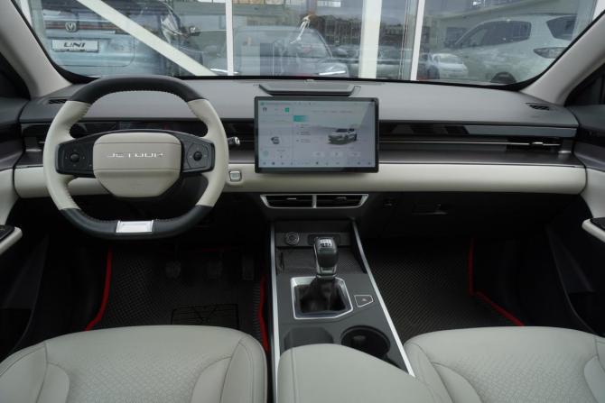 JETOUR DASHING I с пробегом 2024 года, цена 2 030 000 рублей, 12122 км, внедорожник, Автокод Объявления