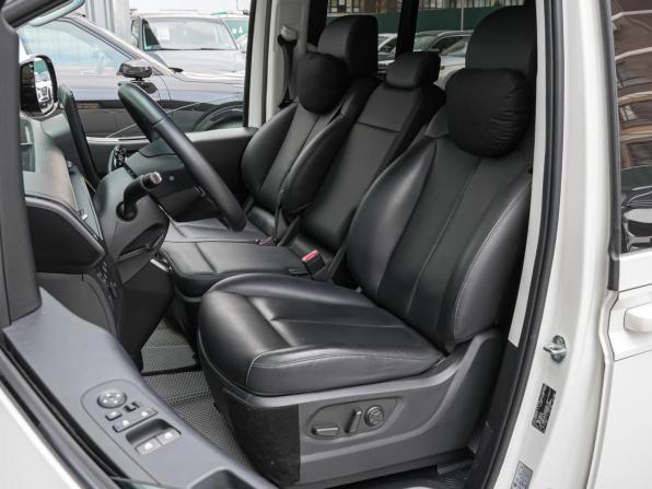 Hyundai Staria I с пробегом 2024 года, цена 5 625 000 рублей, 24040 км, минивэн, Автокод Объявления