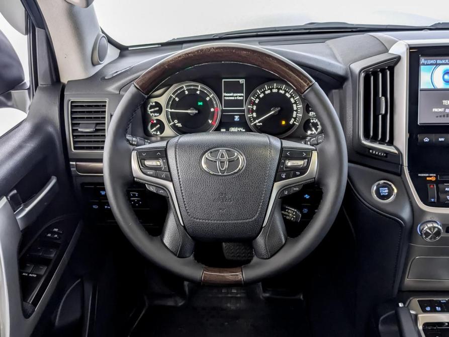 Toyota Land Cruiser 200 Series Рестайлинг 2 Москва  - изображение 21