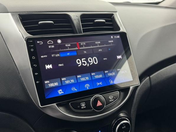 Hyundai Solaris I Рестайлинг с пробегом 2015 года, цена 890 000 рублей, 169307 км, хэтчбек, Автокод Объявления