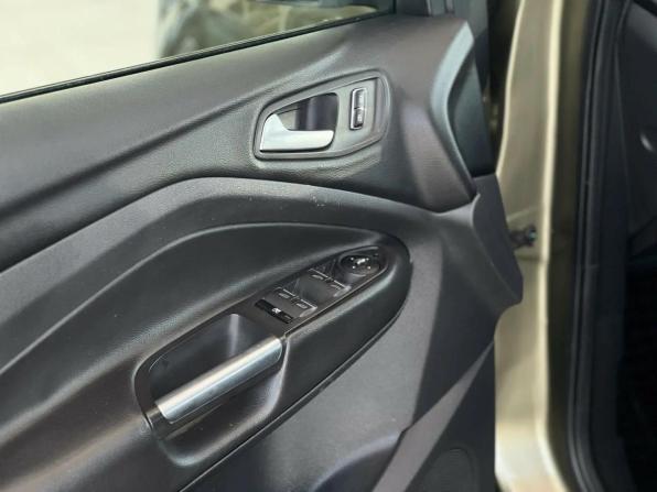 Ford Kuga II с пробегом 2014 года, цена 1 045 000 рублей, 242252 км, внедорожник, Автокод Объявления