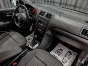 Volkswagen Polo V Красноярск  - изображение 26
