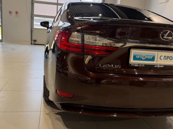 Lexus ES VI Рестайлинг с пробегом 2016 года, цена 1 993 000 рублей, 268172 км, седан, Автокод Объявления
