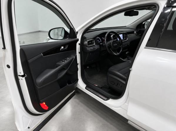 Kia Sorento III Prime Рестайлинг с пробегом 2017 года, цена 2 375 000 рублей, 156026 км, внедорожник, Автокод Объявления