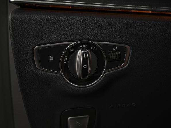 Mercedes-Benz E-Класс V (W213 S213 C238) Рестайлинг с пробегом 2021 года, цена 5 829 000 рублей, 42771 км, седан, Автокод Объявления
