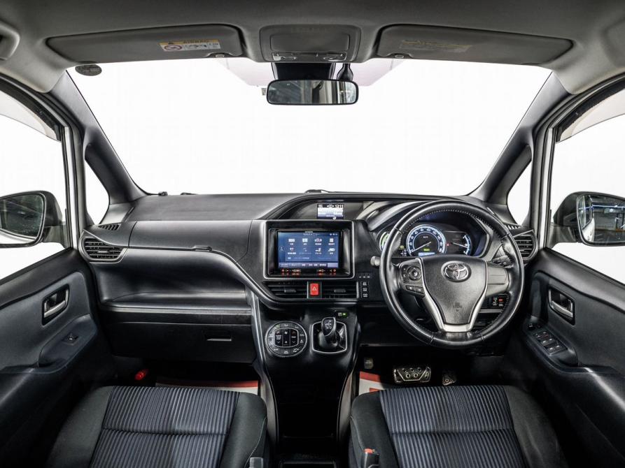 Toyota Voxy III (R80) Иркутск  - изображение 9