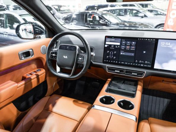 Li Auto (Lixiang) L9 I с пробегом 2023 года, цена 6 550 000 рублей, 43393 км, внедорожник, Автокод Объявления