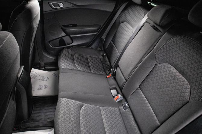 Kia Ceed III с пробегом 2021 года, цена 1 999 000 рублей, 138000 км, универсал, Автокод Объявления