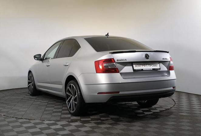 Skoda Octavia III (A7) с пробегом 2017 года, цена 1 690 000 рублей, 218093 км, лифтбек, Автокод Объявления