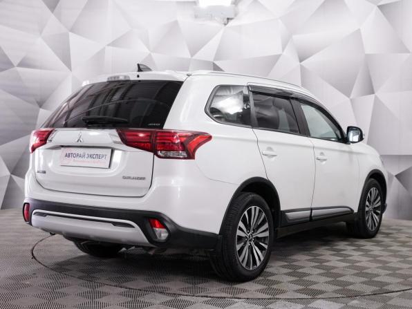 Mitsubishi Outlander III Рестайлинг 3 с пробегом 2019 года, цена 2 330 000 рублей, 125000 км, внедорожник, Автокод Объявления