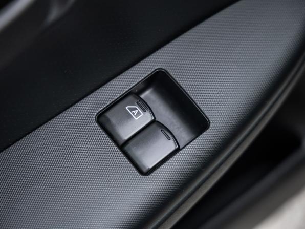 Nissan Note I Рестайлинг с пробегом 2012 года, цена 948 000 рублей, 147478 км, хэтчбек, Автокод Объявления