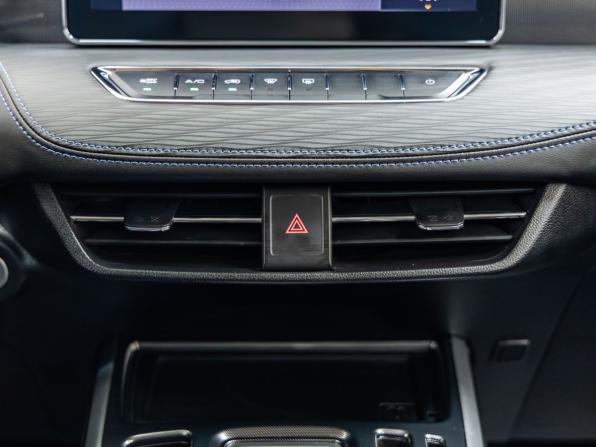 Haval Jolion I Рестайлинг с пробегом 2025 года, цена 2 248 000 рублей, 3538 км, внедорожник, Автокод Объявления