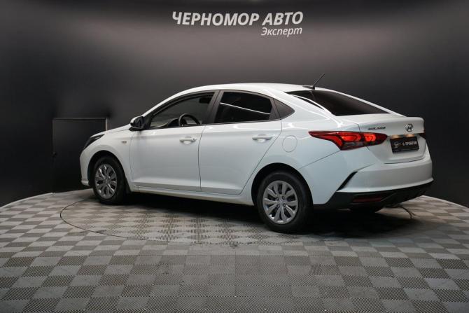 Hyundai Solaris II Рестайлинг с пробегом 2020 года, цена 1 599 000 рублей, 95000 км, седан, Автокод Объявления