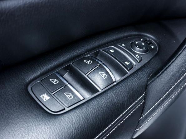 Infiniti QX80 I Рестайлинг с пробегом 2015 года, цена 3 200 000 рублей, 112000 км, внедорожник, Автокод Объявления