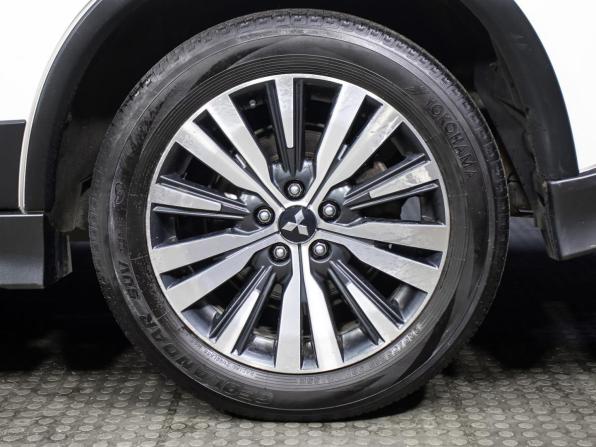 Mitsubishi Outlander III Рестайлинг 3 с пробегом 2018 года, цена 2 349 000 рублей, 91000 км, внедорожник, Автокод Объявления