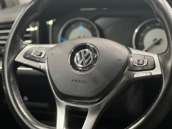 Volkswagen Touareg III с пробегом 2020 года, цена 4 899 000 рублей, 90000 км, внедорожник, Автокод Объявления