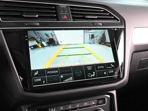 Volkswagen Tiguan II с пробегом 2017 года, цена 2 275 000 рублей, 198042 км, внедорожник, Автокод Объявления