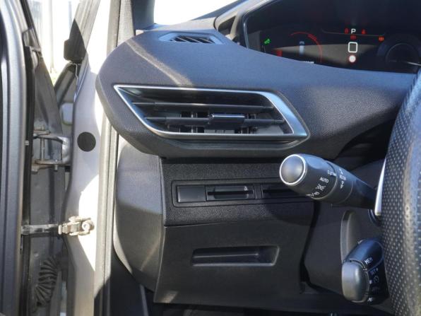 Peugeot 5008 II с пробегом 2018 года, цена 1 948 000 рублей, 217846 км, внедорожник, Автокод Объявления