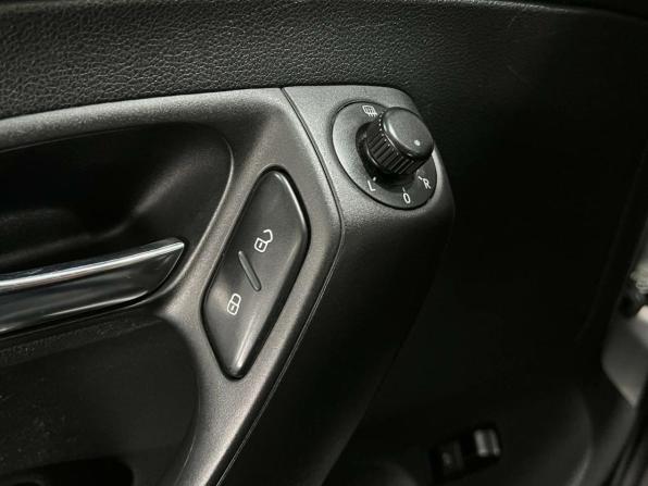 Volkswagen Polo V с пробегом 2012 года, цена 685 000 рублей, 176232 км, седан, Автокод Объявления