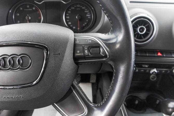 Audi A3 III (8V) с пробегом 2014 года, цена 1 299 000 рублей, 195000 км, седан, Автокод Объявления