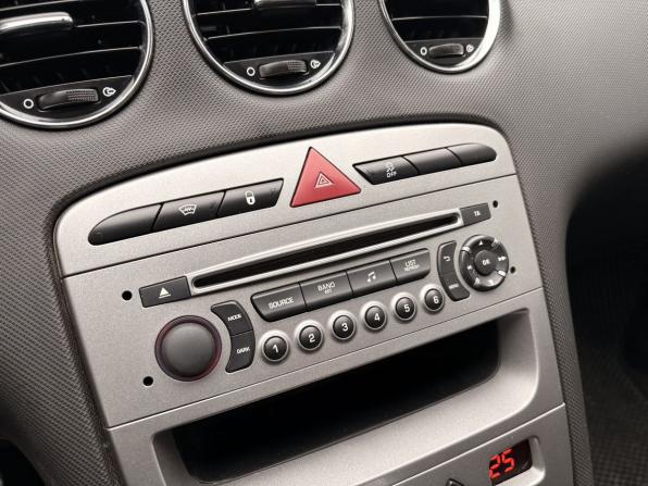 Peugeot 408 I с пробегом 2015 года, цена 739 000 рублей, 125358 км, седан, Автокод Объявления