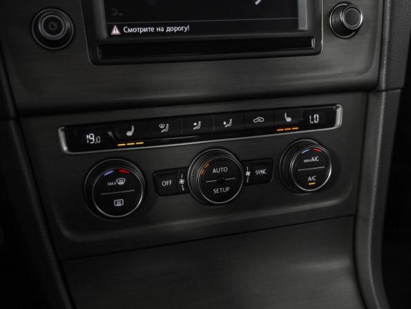 Volkswagen Golf VII с пробегом 2013 года, цена 1 269 000 рублей, 132000 км, хэтчбек, Автокод Объявления