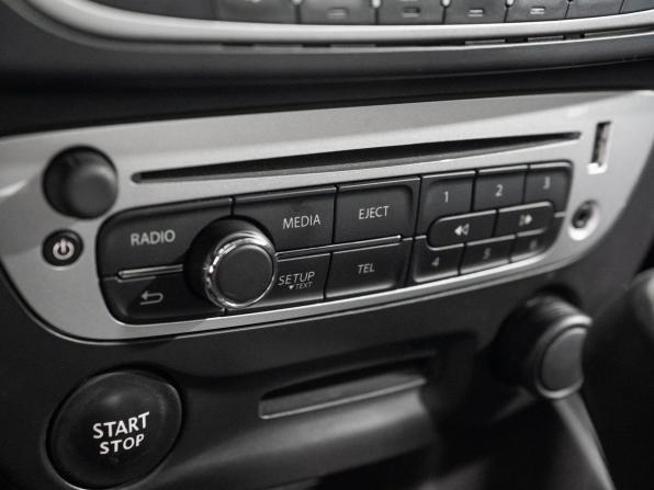 Renault Fluence I Рестайлинг с пробегом 2015 года, цена 775 000 рублей, 152091 км, седан, Автокод Объявления