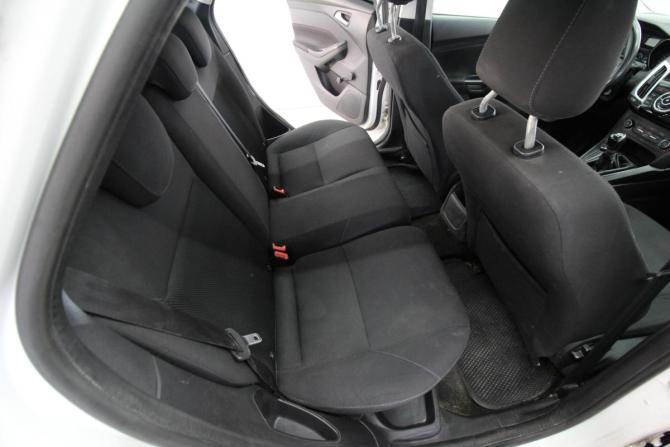 Ford Focus III Рестайлинг с пробегом 2016 года, цена 460 000 рублей, 304000 км, универсал, Автокод Объявления