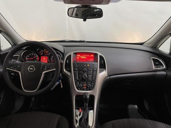 Opel Astra J с пробегом 2011 года, цена 800 000 рублей, 150587 км, хэтчбек, Автокод Объявления