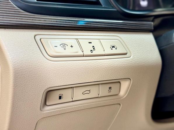 Hyundai Sonata VII (LF) Рестайлинг с пробегом 2018 года, цена 1 720 000 рублей, 99500 км, седан, Автокод Объявления