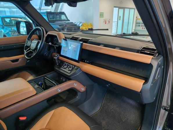 Land Rover Defender II с пробегом 2021 года, цена 7 219 000 рублей, 103959 км, внедорожник, Автокод Объявления
