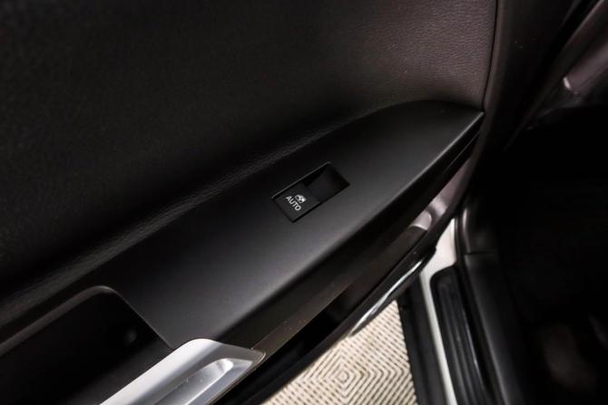 Opel Antara I Рестайлинг с пробегом 2012 года, цена 1 259 000 рублей, 190000 км, внедорожник, Автокод Объявления
