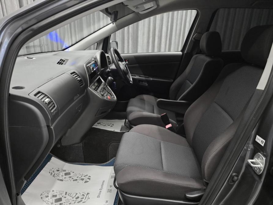 Toyota Wish I Красноярск  - изображение 14