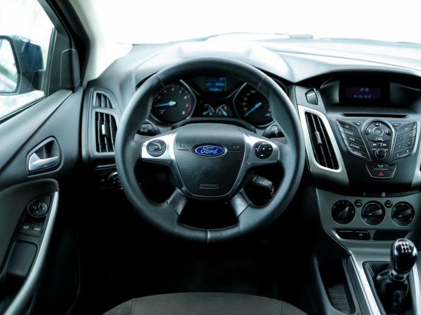 Ford Focus III с пробегом 2012 года, цена 599 000 рублей, 156590 км, седан, Автокод Объявления