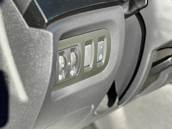 Renault Kaptur I Рестайлинг с пробегом 2021 года, цена 1 940 000 рублей, 42514 км, внедорожник, Автокод Объявления