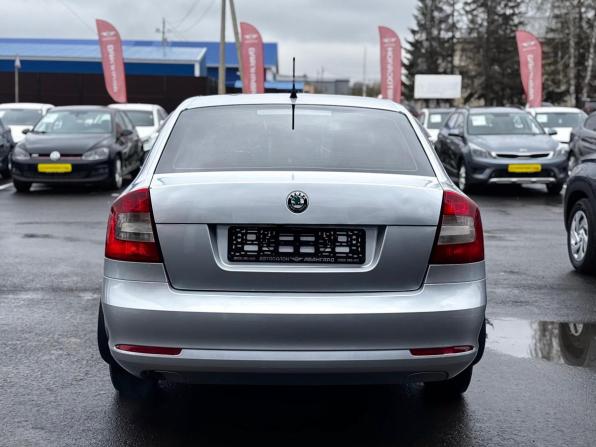 Skoda Octavia II (A5) Рестайлинг с пробегом 2013 года, цена 690 000 рублей, 257530 км, лифтбек, Автокод Объявления